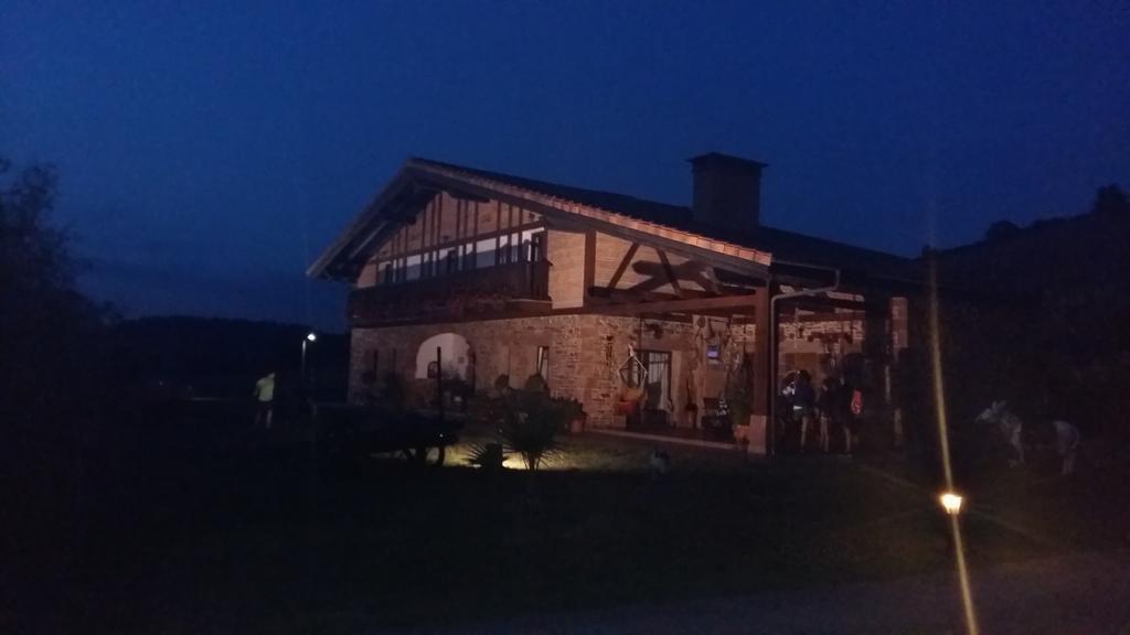 Lezamakoetxe Pensionat Sopuerta Exteriör bild